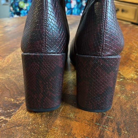 Franco Sarto Burgundy Heeled Boots - Picture 5 of 9